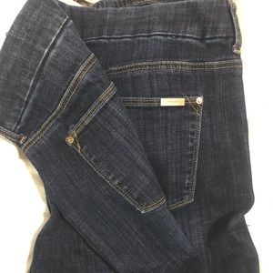 CHICOS SO SLIMMING GIRLFRIEND CROP SIZE 2.5